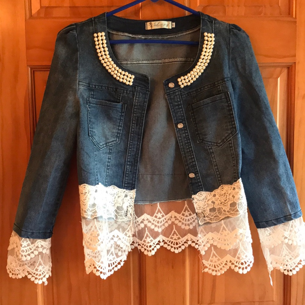 L.X.X.Y. Women’s jean jacket.  Size S.   EC